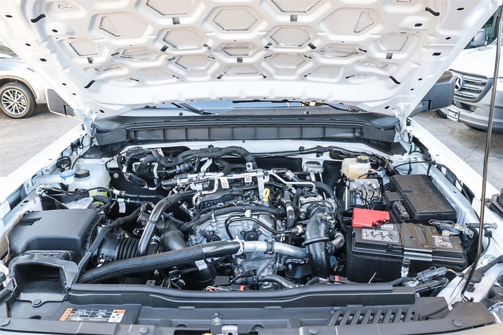 Thumbnail: 2025 Ford Bronco - 7