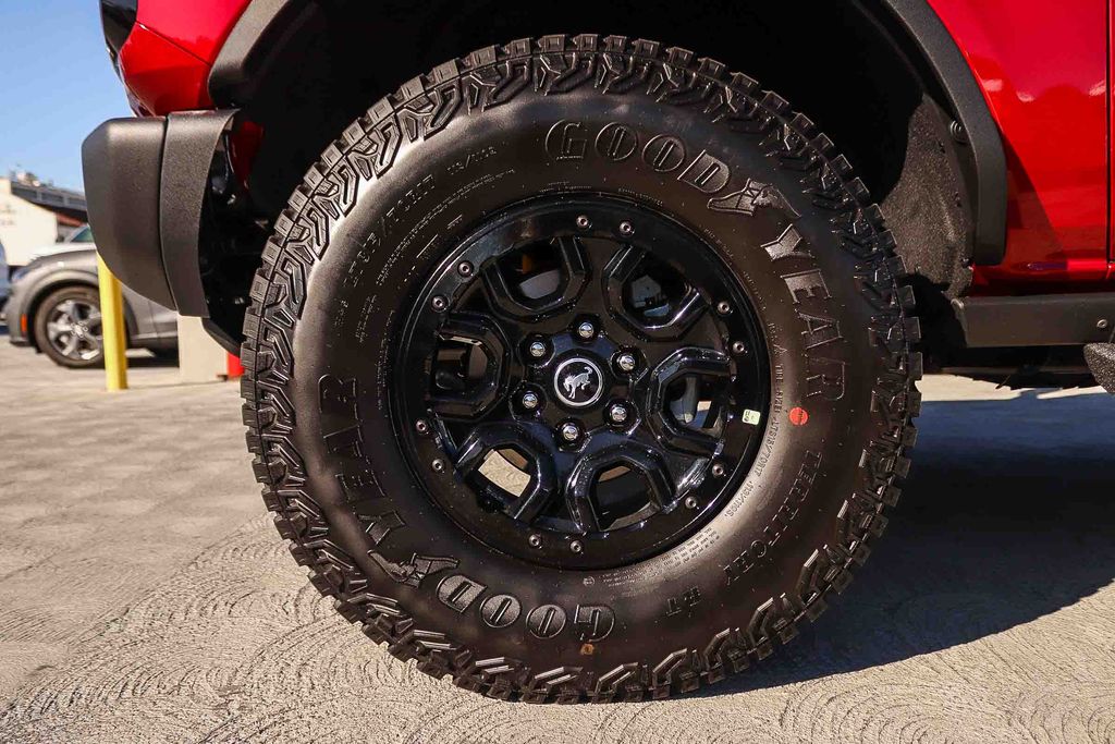 Thumbnail: 2026 Ford Bronco - 21