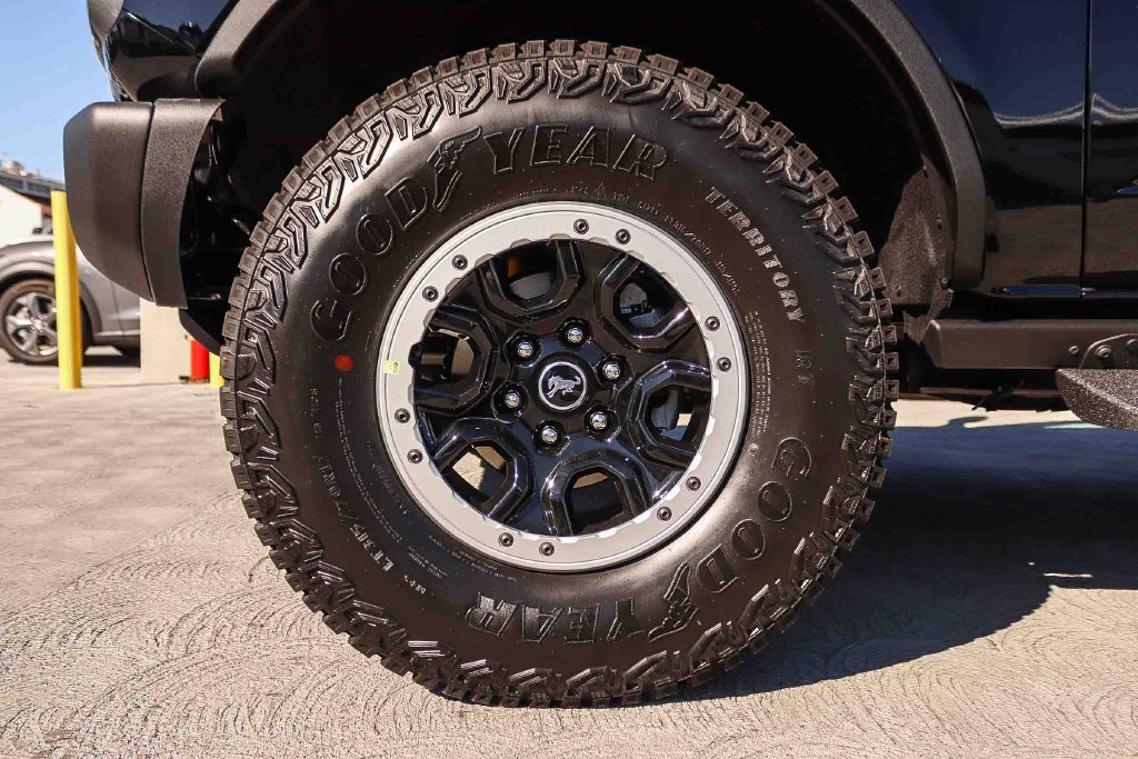 Thumbnail: 2026 Ford Bronco - 21