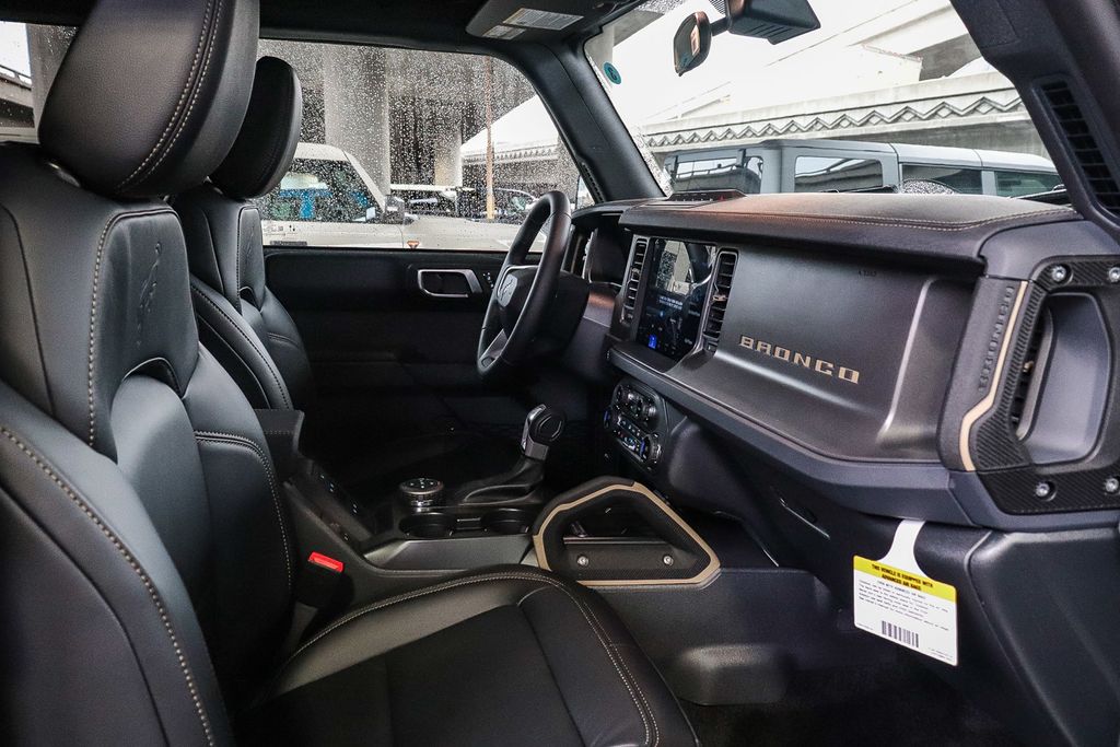 Thumbnail: 2025 Ford Bronco - 8