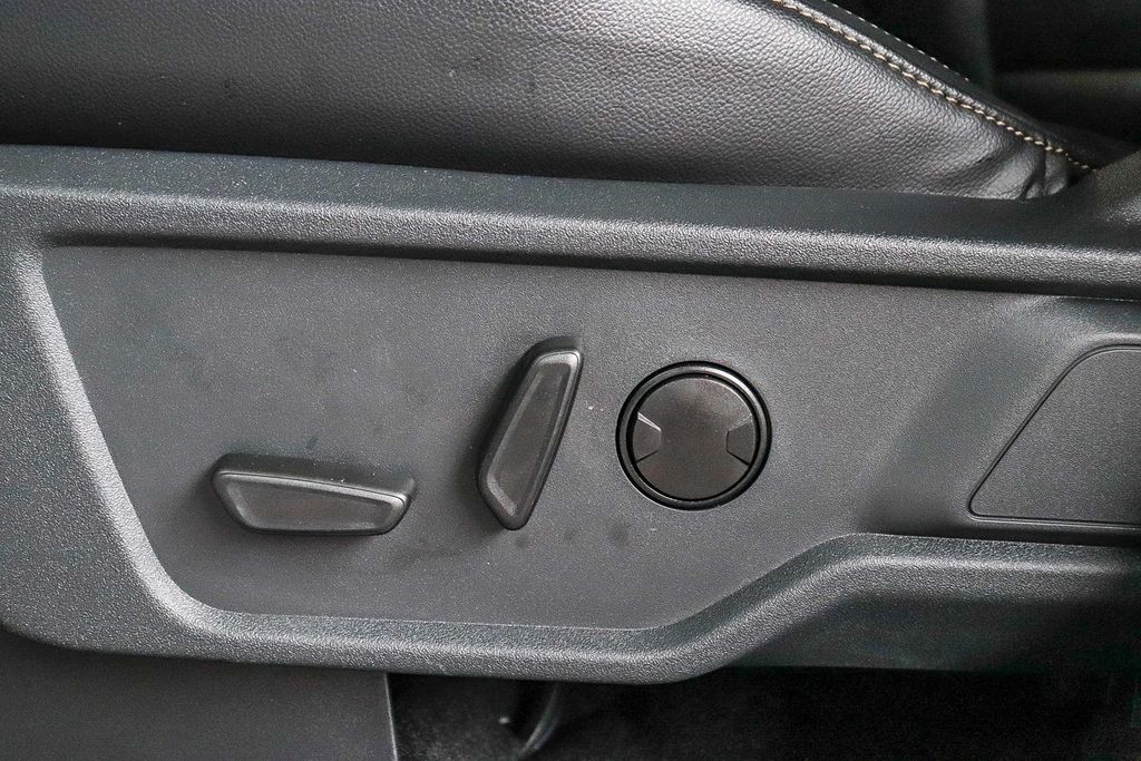 Thumbnail: 2025 Ford Bronco - 24