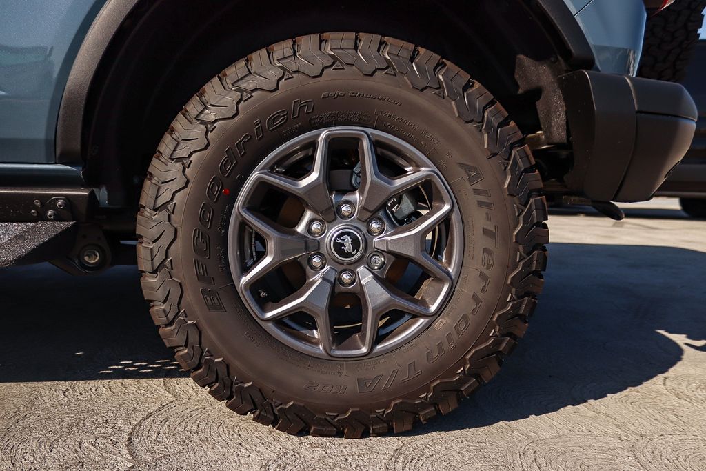 Thumbnail: 2025 Ford Bronco - 7