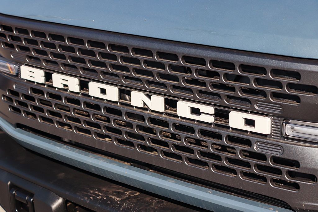 Thumbnail: 2025 Ford Bronco - 6