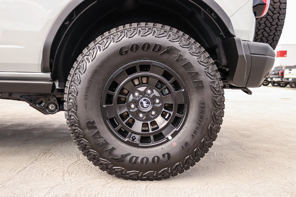Thumbnail: 2026 Ford Bronco - 7