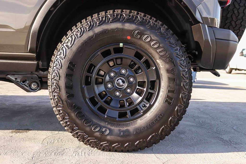 Thumbnail: 2026 Ford Bronco - 7
