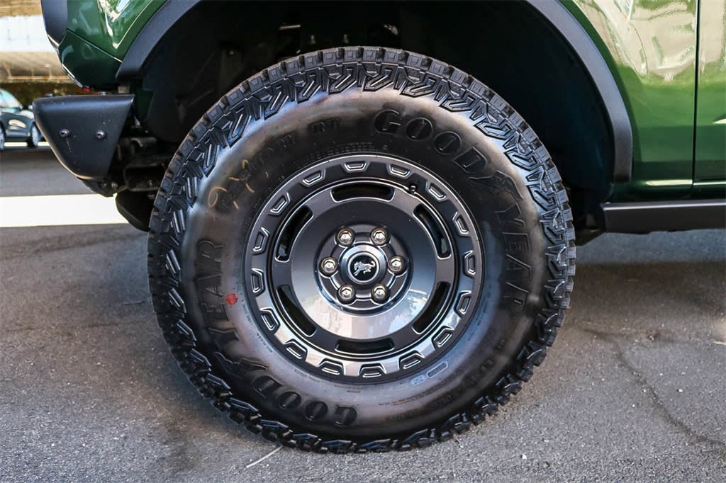 Thumbnail: 2025 Ford Bronco - 6