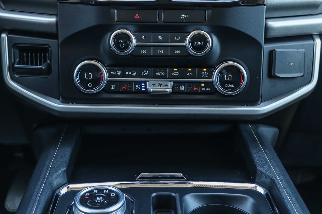Thumbnail: 2023 Ford Expedition MAX - 22