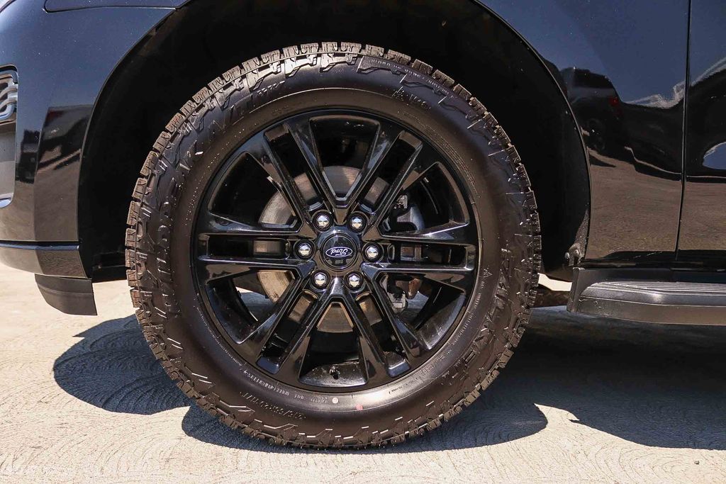 Thumbnail: 2023 Ford Expedition MAX - 21