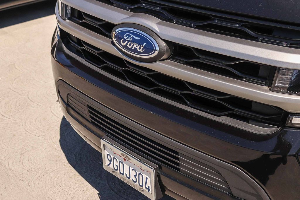 Thumbnail: 2023 Ford Expedition MAX - 6