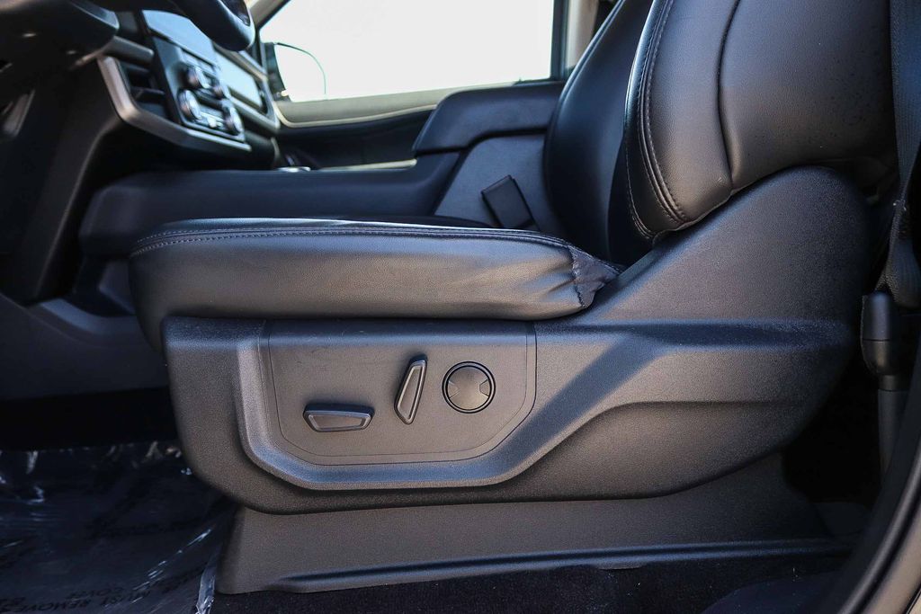 Thumbnail: 2023 Ford Expedition MAX - 24