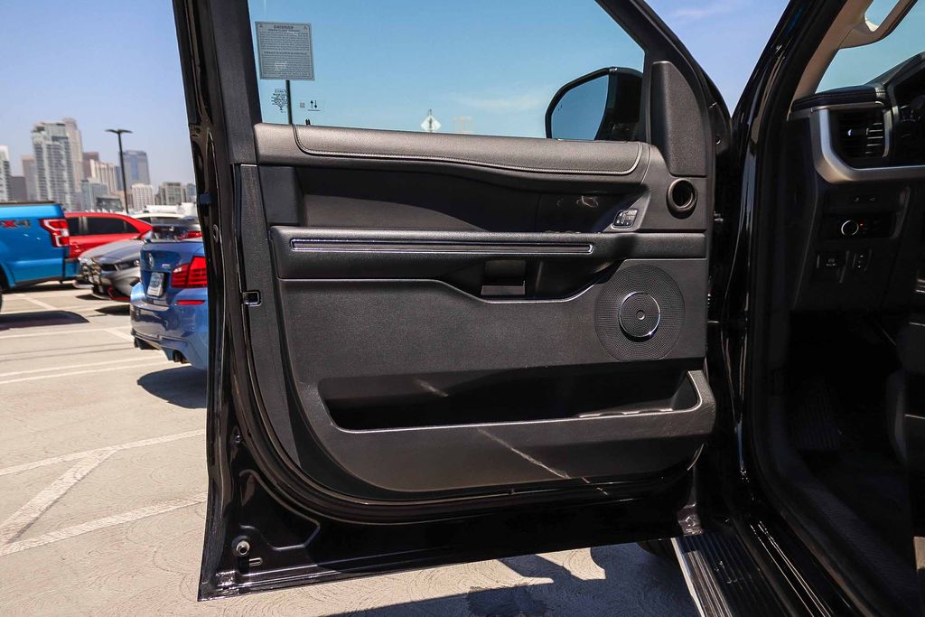 Thumbnail: 2023 Ford Expedition MAX - 25