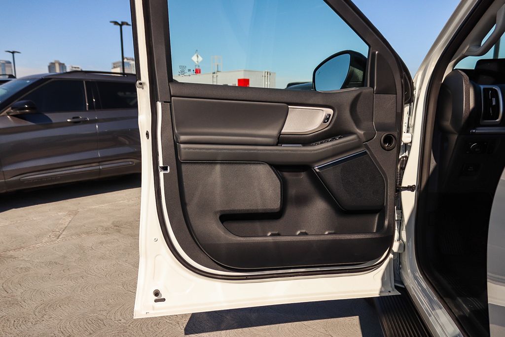 Thumbnail: 2027 Ford Expedition MAX - 24