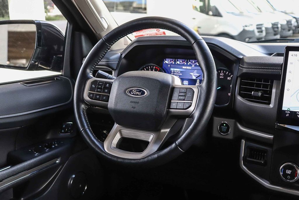 Thumbnail: 2022 Ford Expedition - 2