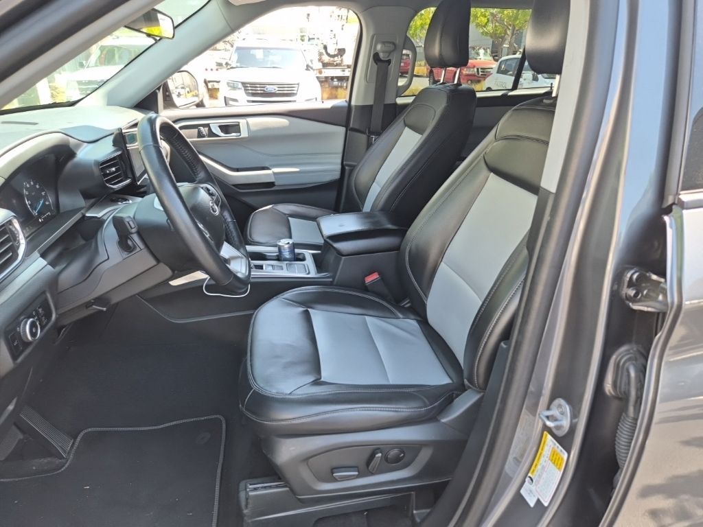 Thumbnail: 2023 Ford Explorer - 6