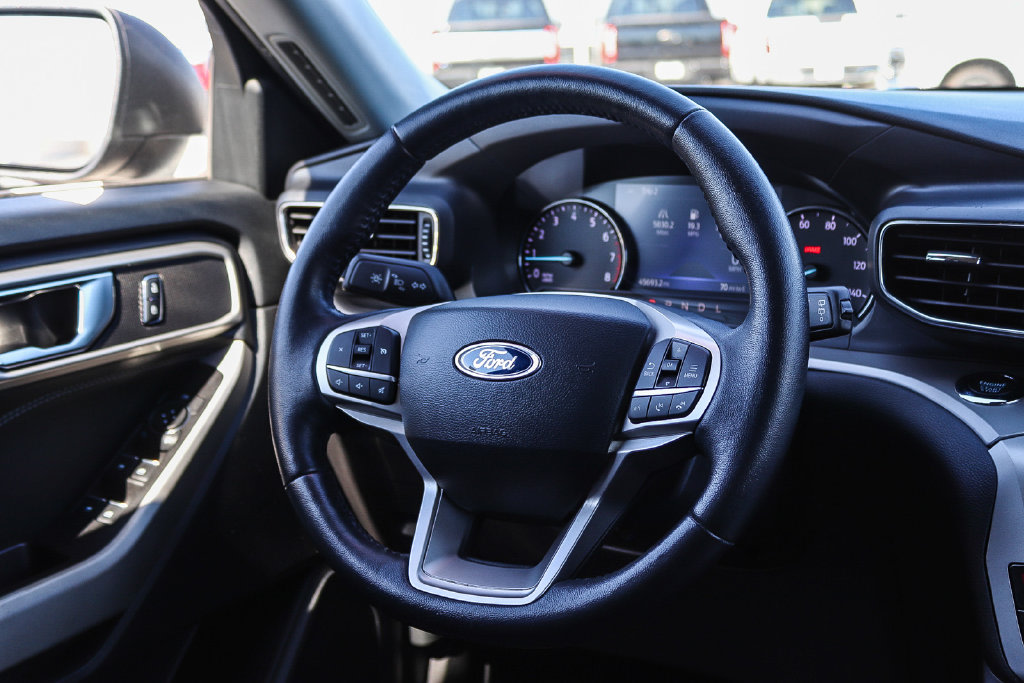 Thumbnail: 2022 Ford Explorer - 8