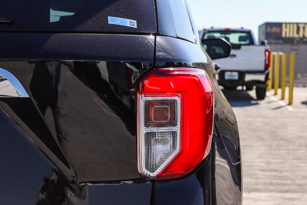 Thumbnail: 2022 Ford Explorer - 20