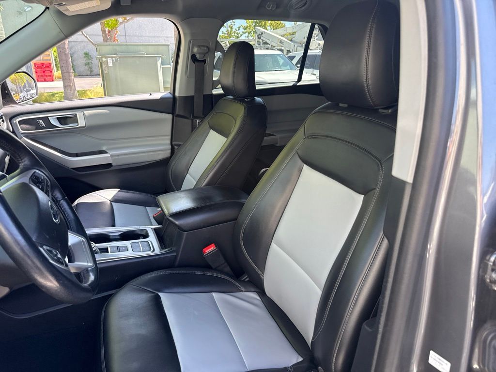 Thumbnail: 2023 Ford Explorer - 7