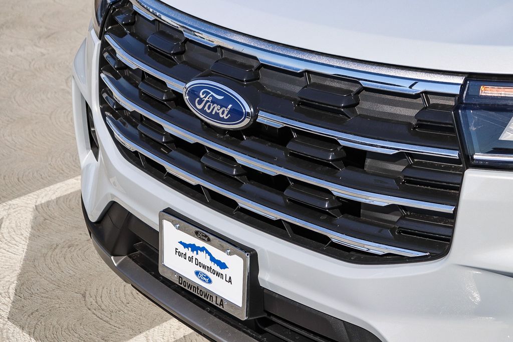 Thumbnail: 2026 Ford Explorer - 7