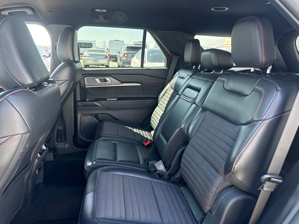 Thumbnail: 2025 Ford Explorer - 8