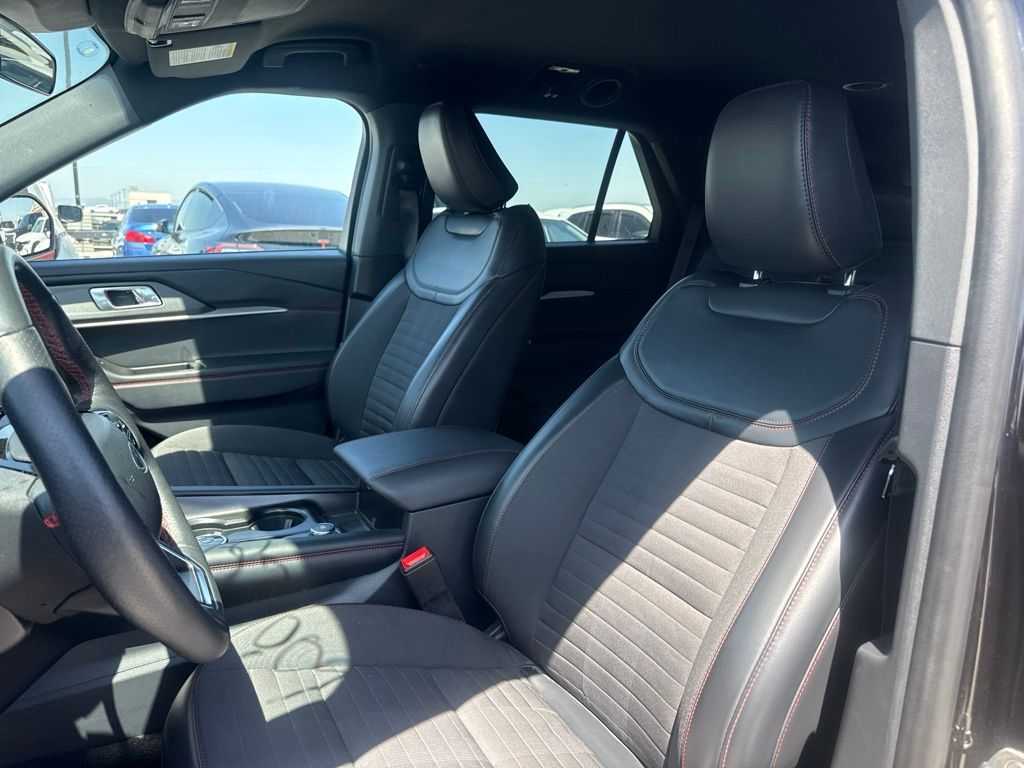 Thumbnail: 2025 Ford Explorer - 7