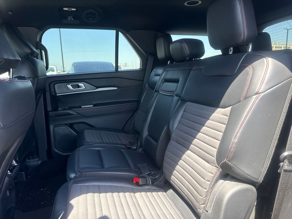 Thumbnail: 2025 Ford Explorer - 8
