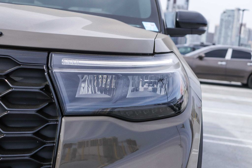 Thumbnail: 2026 Ford Explorer - 19