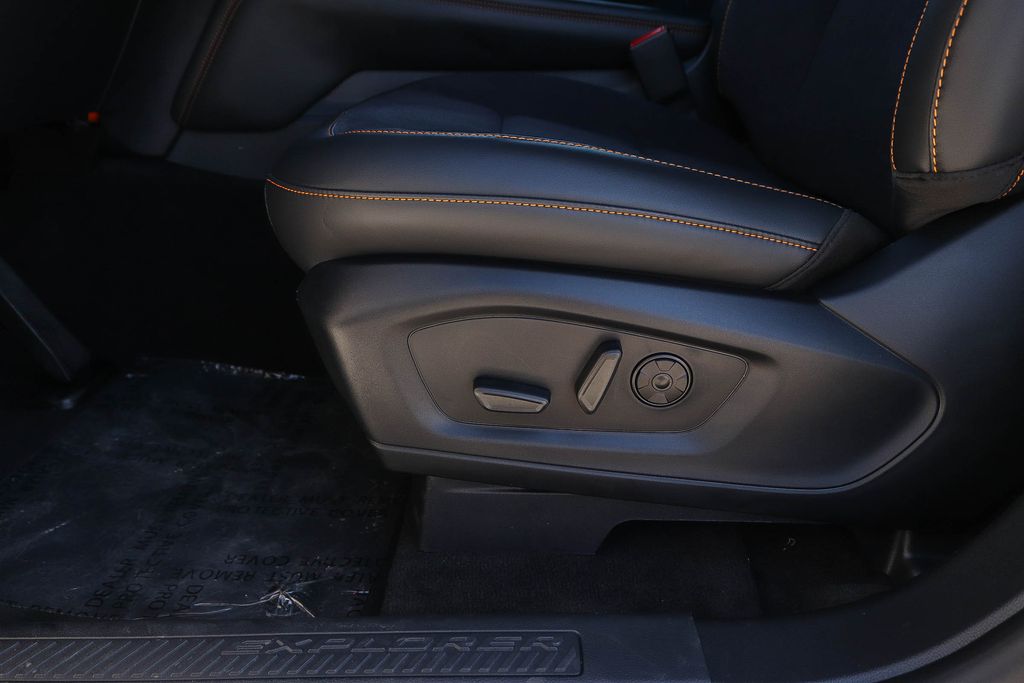 Thumbnail: 2026 Ford Explorer - 24