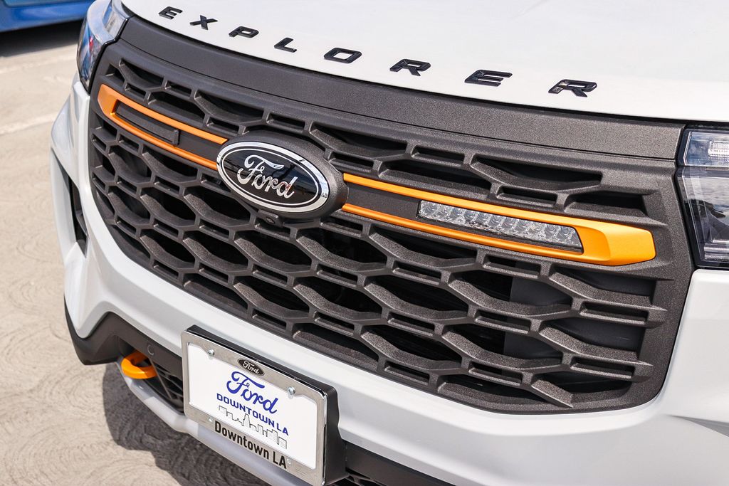 Thumbnail: 2026 Ford Explorer - 6