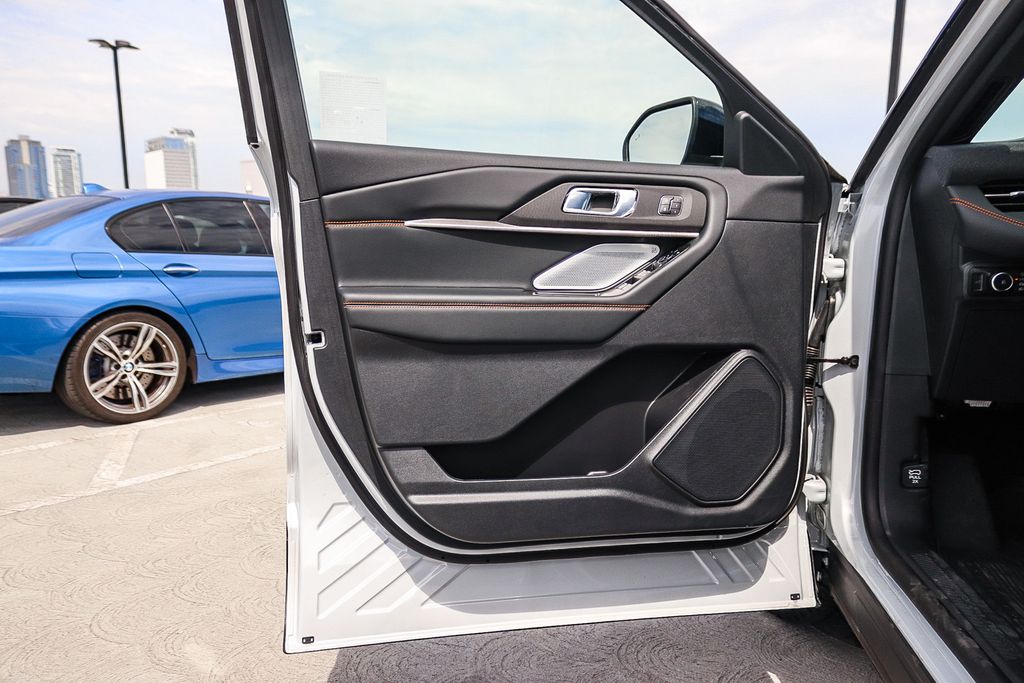 Thumbnail: 2026 Ford Explorer - 24