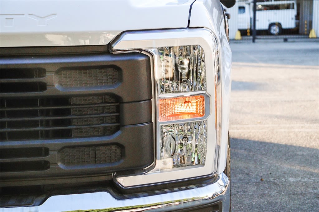 Thumbnail: 2024 Ford F-350 - 18