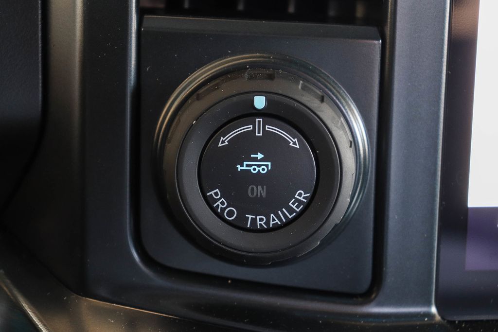 Thumbnail: 2025 Ford F-350 - 32