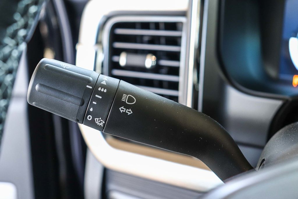 Thumbnail: 2025 Ford F-350 - 15