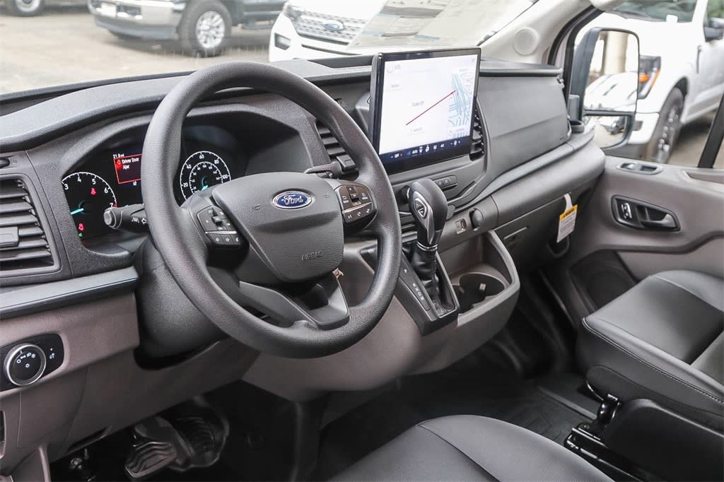 2025 Ford Transit Series 250 2