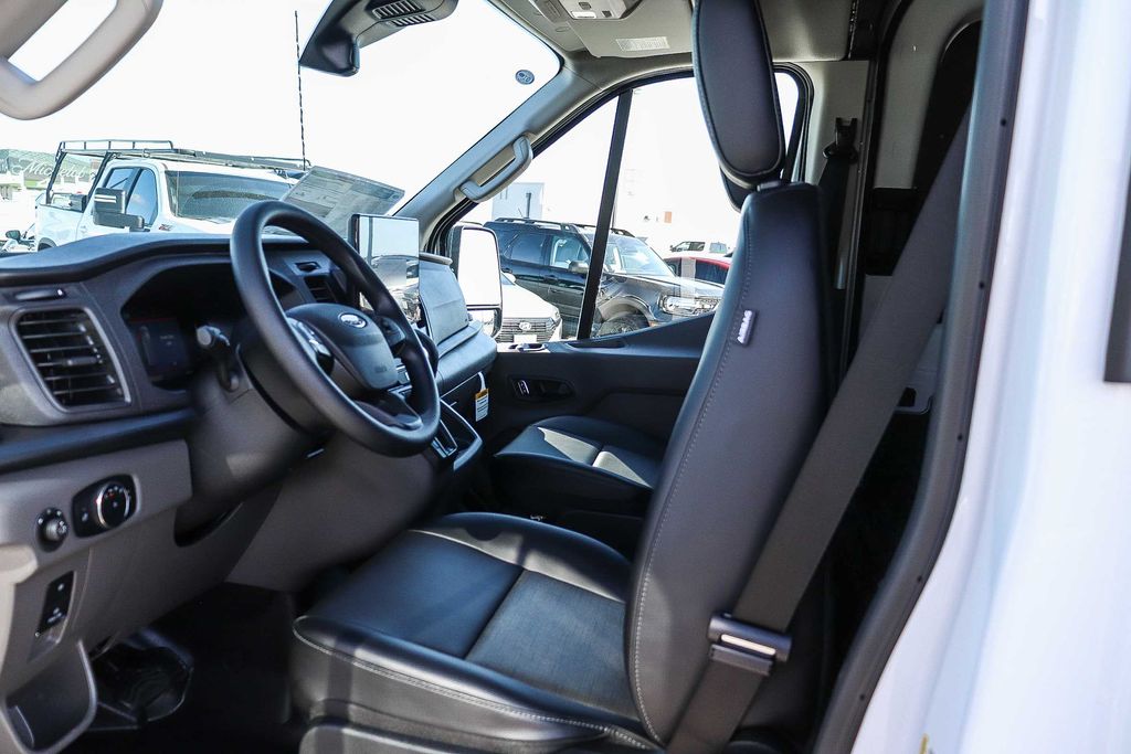 Thumbnail: 2026 Ford Transit Series - 9