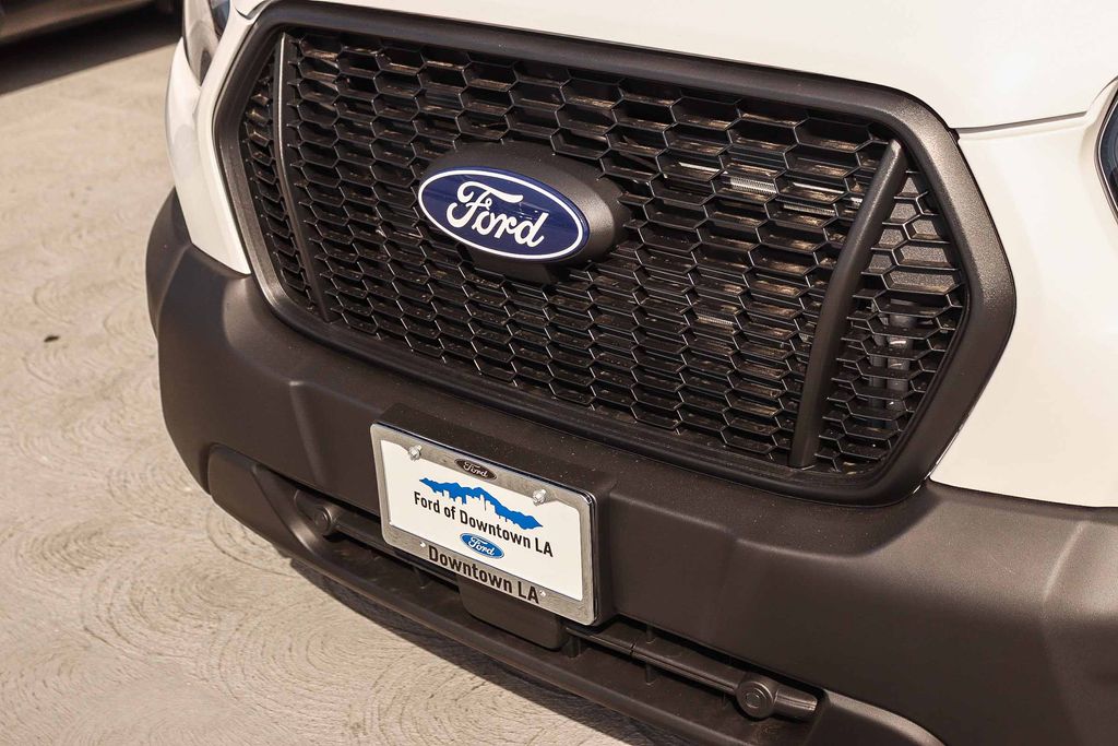 Thumbnail: 2026 Ford Transit Series - 4