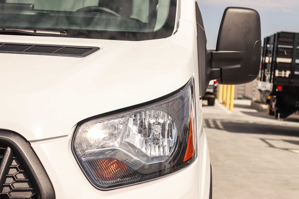 Thumbnail: 2026 Ford Transit Series - 19