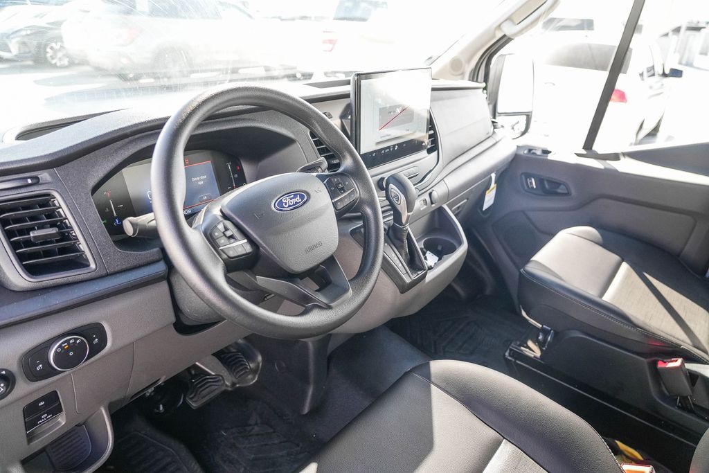 Thumbnail: 2026 Ford Transit Series - 2