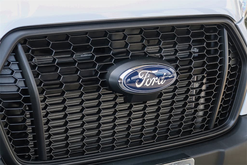 2025 Ford Transit Series 250 6