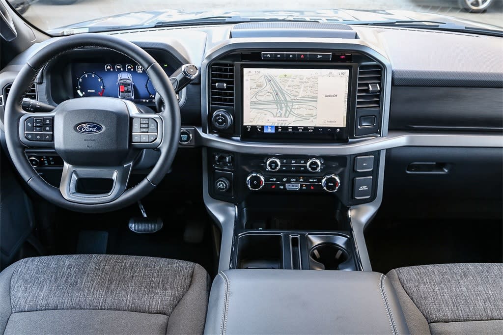 2024 Ford F-150 XLT 2