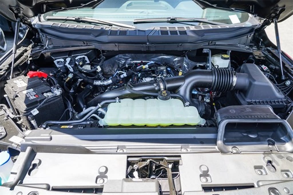 2024 Ford F-150 XLT 8
