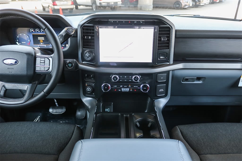 2024 Ford F-150 XLT 2