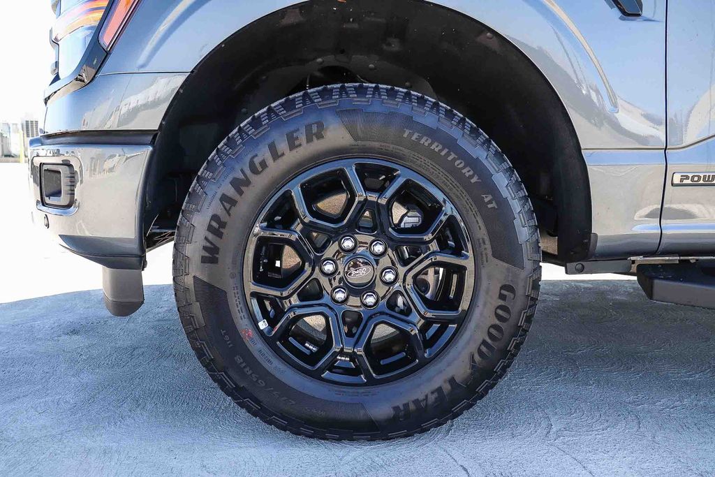 Thumbnail: 2025 Ford F-150 - 21
