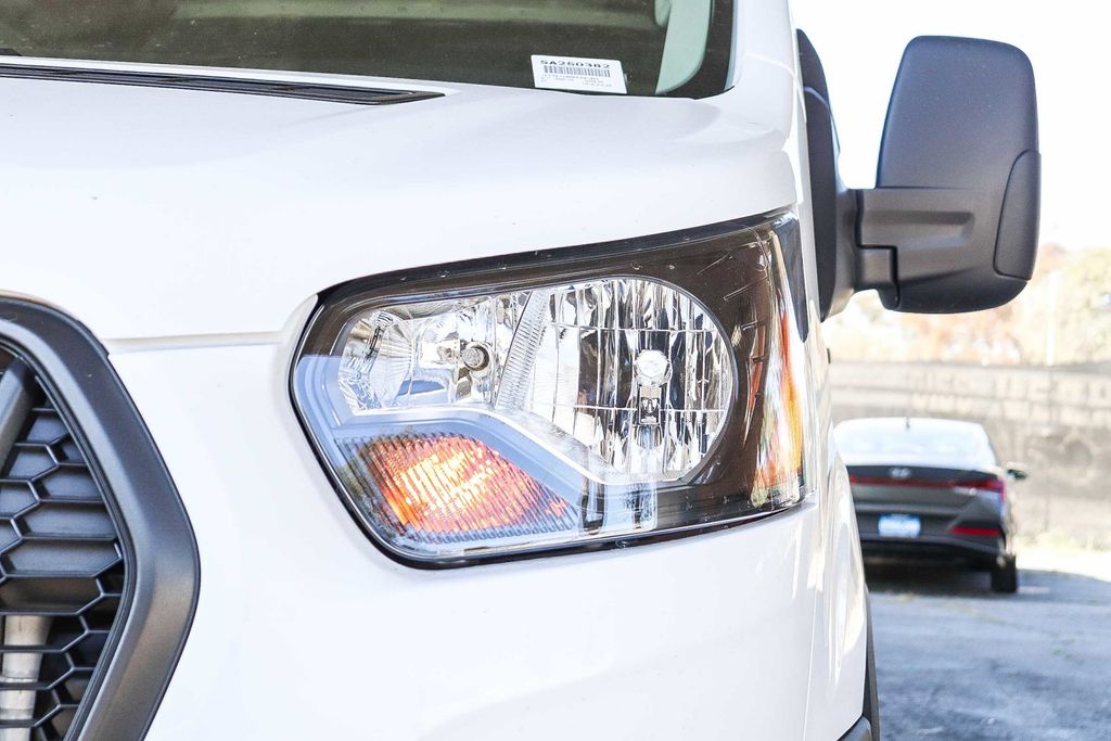 Thumbnail: 2025 Ford Transit Series - 18