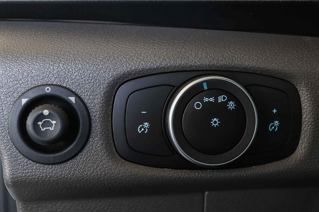 Thumbnail: 2025 Ford Transit Series - 27