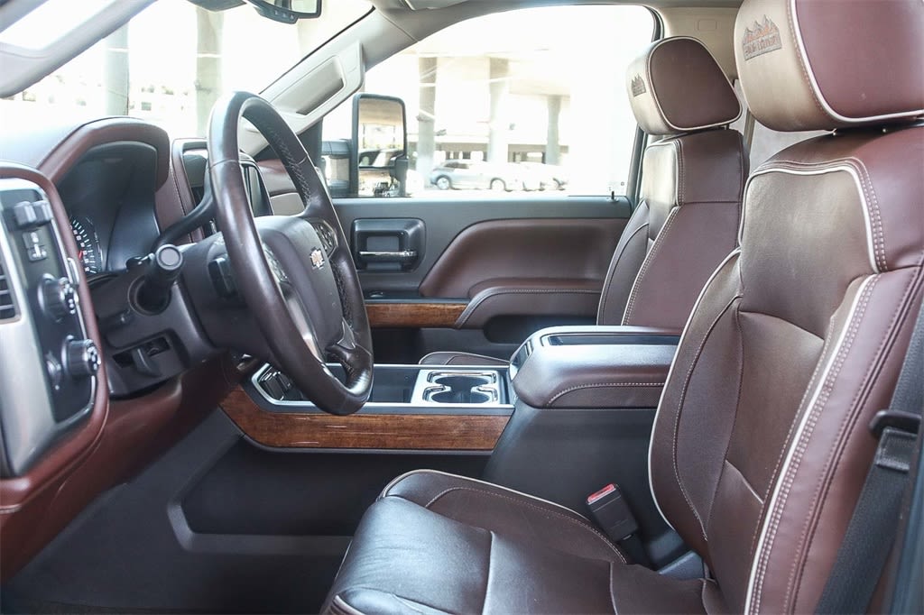 Thumbnail: 2015 Chevrolet Silverado 3500 - 11