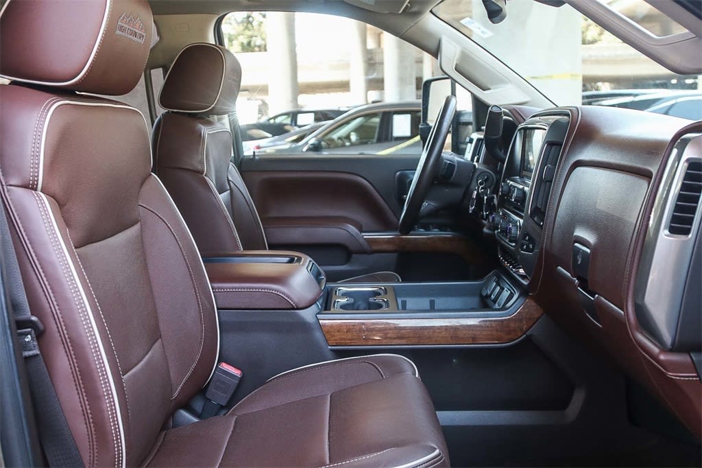 Thumbnail: 2015 Chevrolet Silverado 3500 - 10