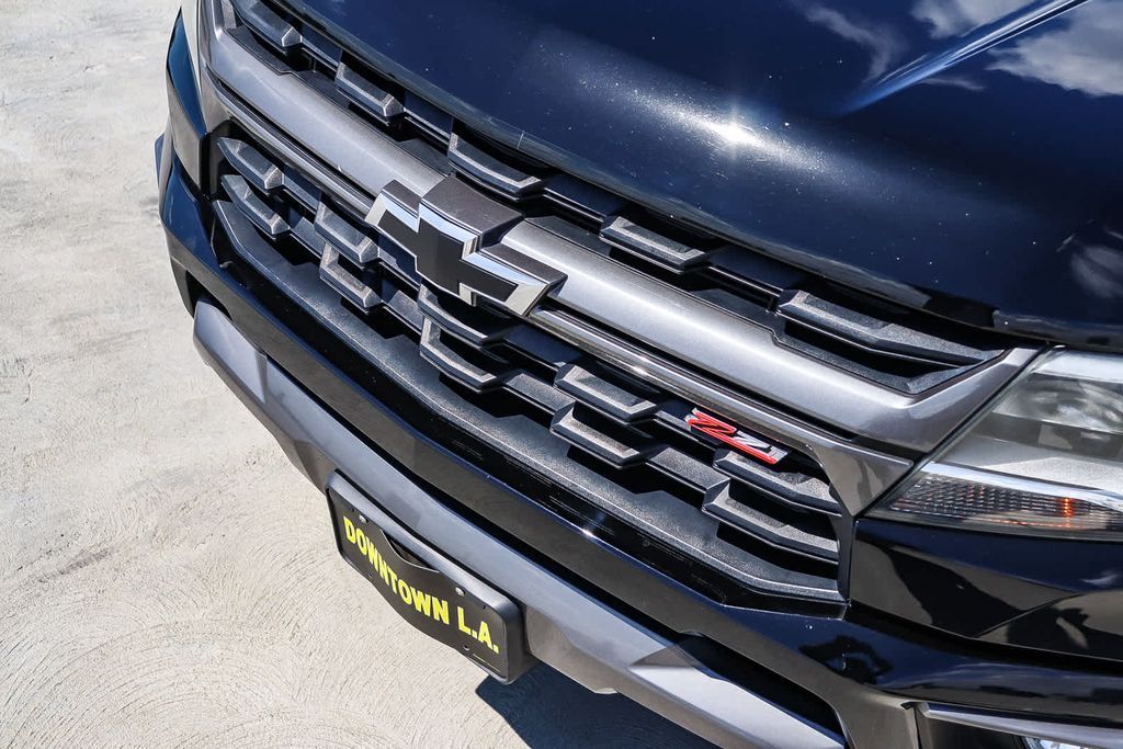 Thumbnail: 2021 Chevrolet Colorado - 6