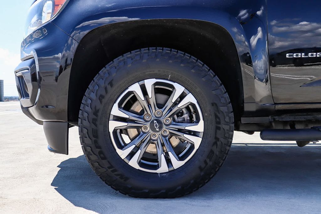 Thumbnail: 2021 Chevrolet Colorado - 21