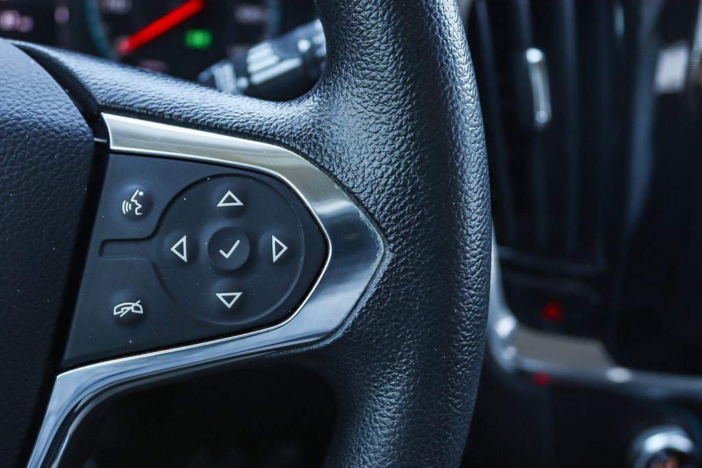 Thumbnail: 2019 Chevrolet Traverse - 27