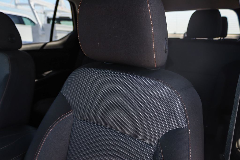 Thumbnail: 2019 Chevrolet Traverse - 29